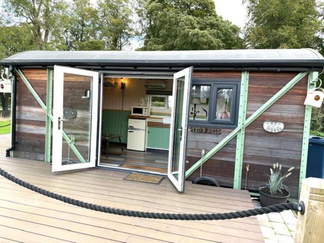 Ferienwohnung Ted'S Shed Bishop Auckland Exterior foto
